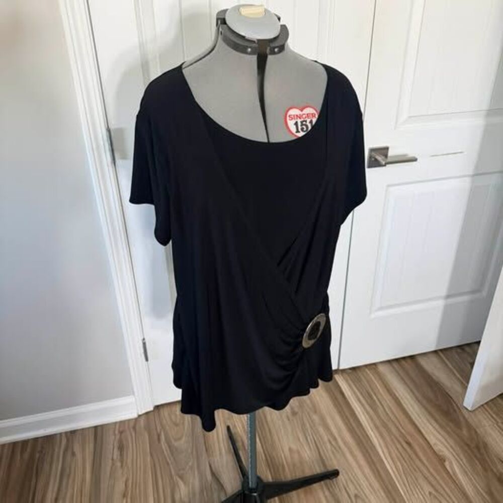 2X Black Short Sleeve Faux-Wrap Top, Gold Buckle Detail 22”p-p, 29”L C7775